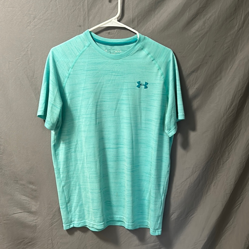 Under Armour tee